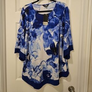 Investments Blue and White Floral Blouse